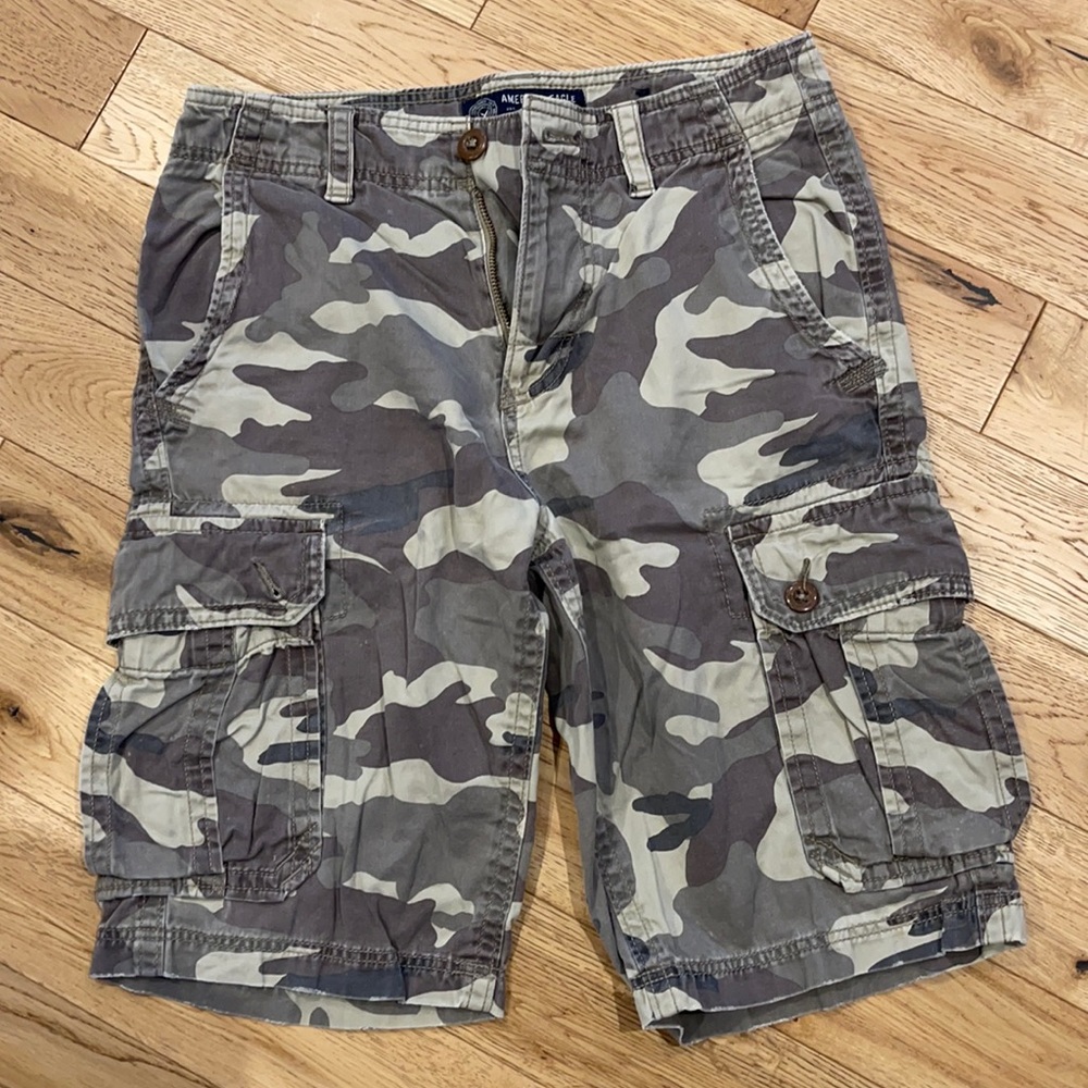 American Eagle Outfitter longer length shorts